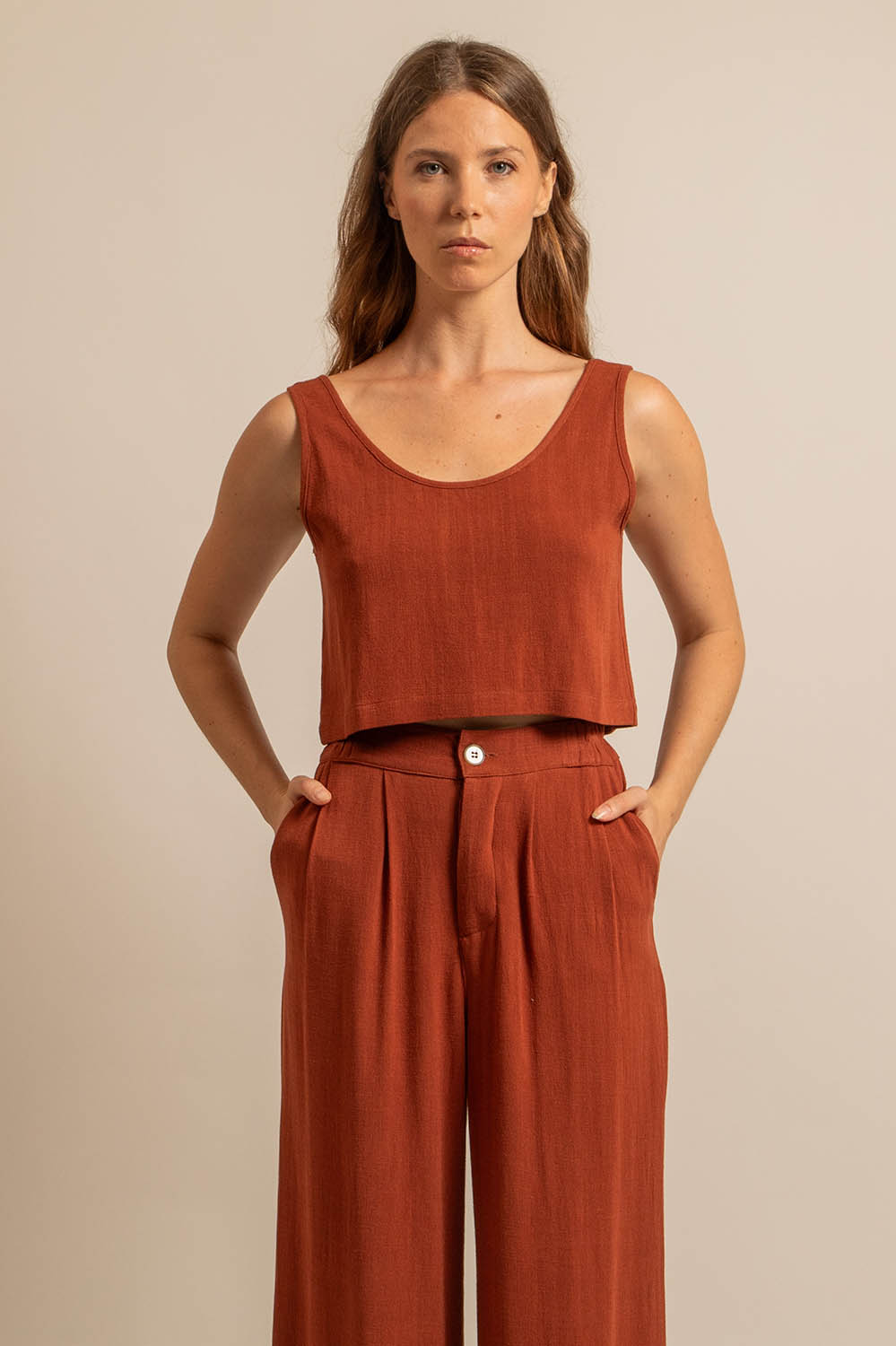 top court dos nu en lin et viscose tomette, fabriqué en France