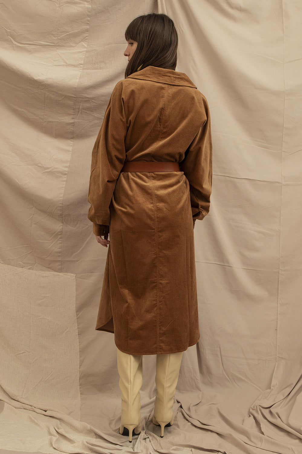 robe en velours côtelé marron