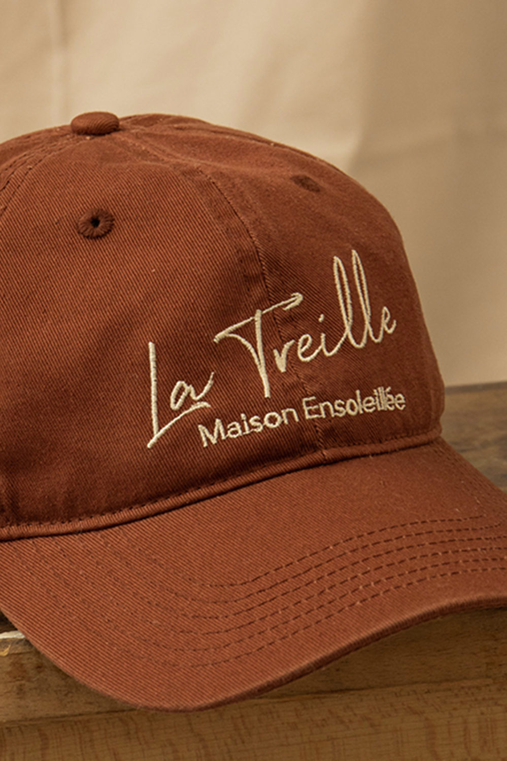 casquette marron délavée forme dad cap