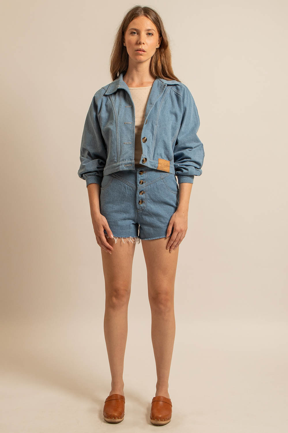 veste en denim bleu jeans coupe seventies, fabriquée en France