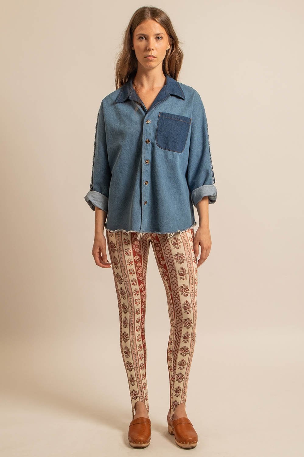 chemise en denim bicolore bleu, coupe ample, fabriquée en France