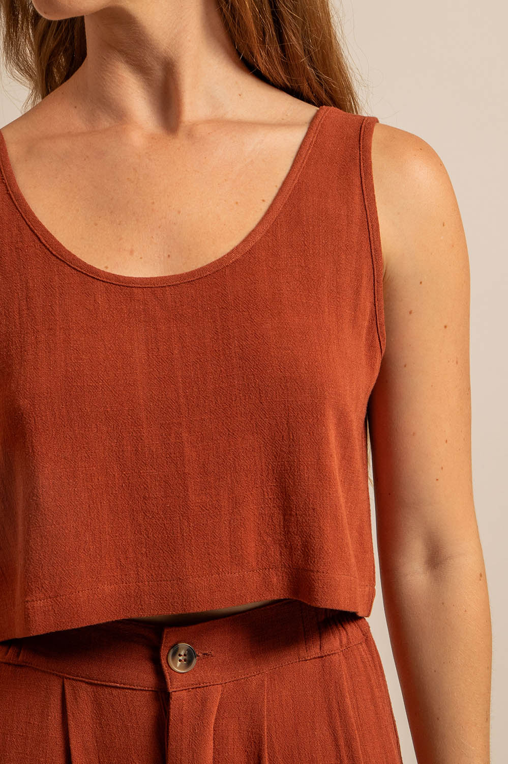 top court dos nu en lin et viscose tomette, fabriqué en France