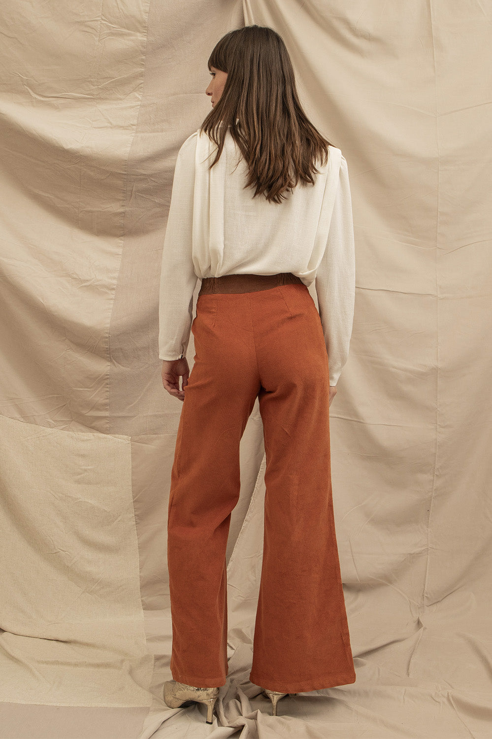 pantalon taille haute en velours style seventies